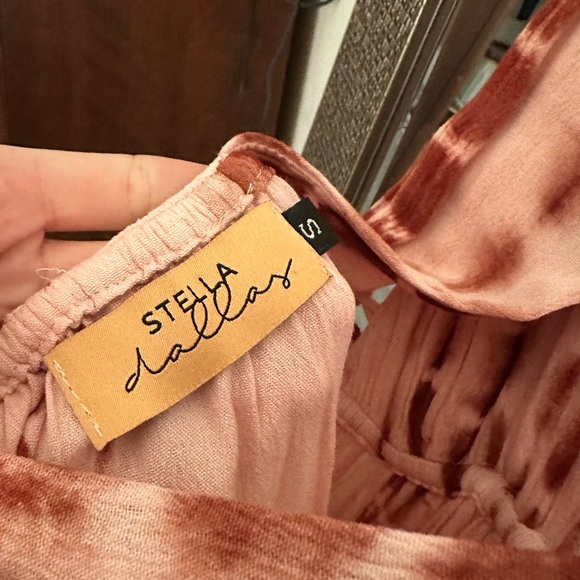 Small tie dye pink Dress🏖️ Stella Dallas Boutique - Picture 4 of 4